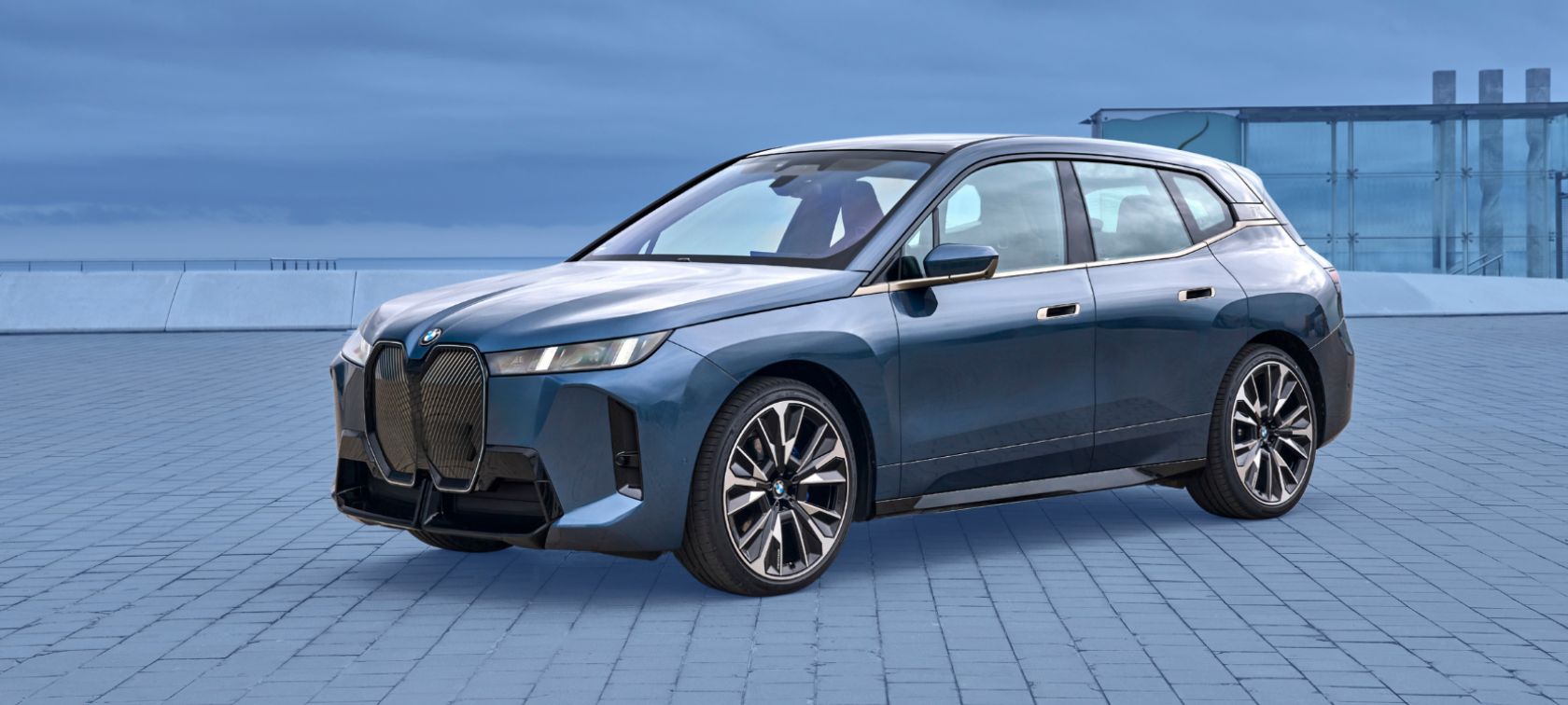 JAZDY TESTOWE ELEKTRYCZNYMI MODELAMI BMW.