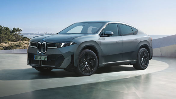 BMW iX4.